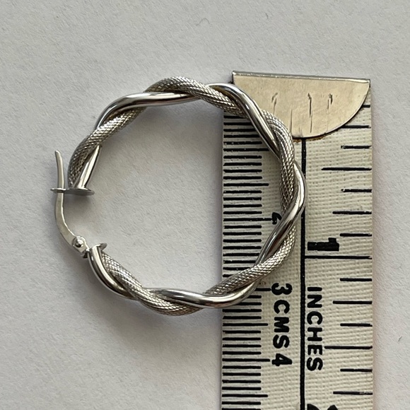 Solid 14K white gold double twisted large hoop earrings - Picture 8 of 8